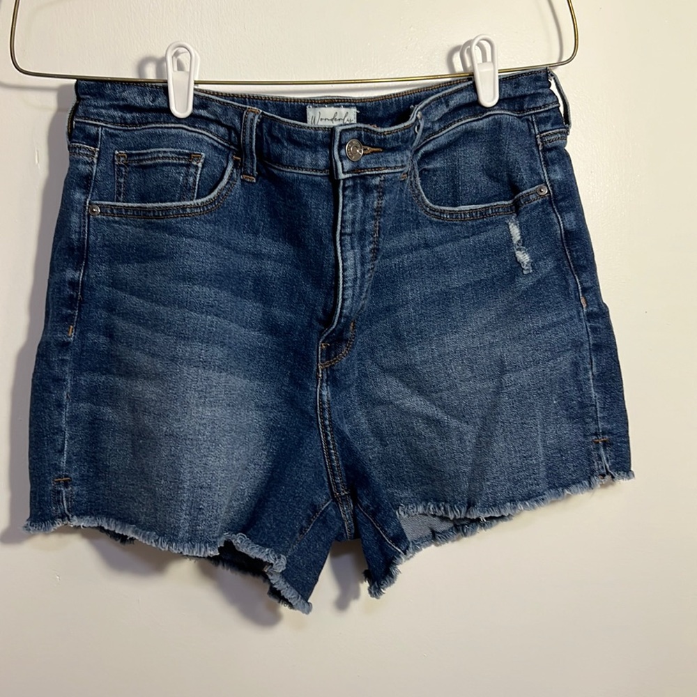 Wonderly Shorts Size 14